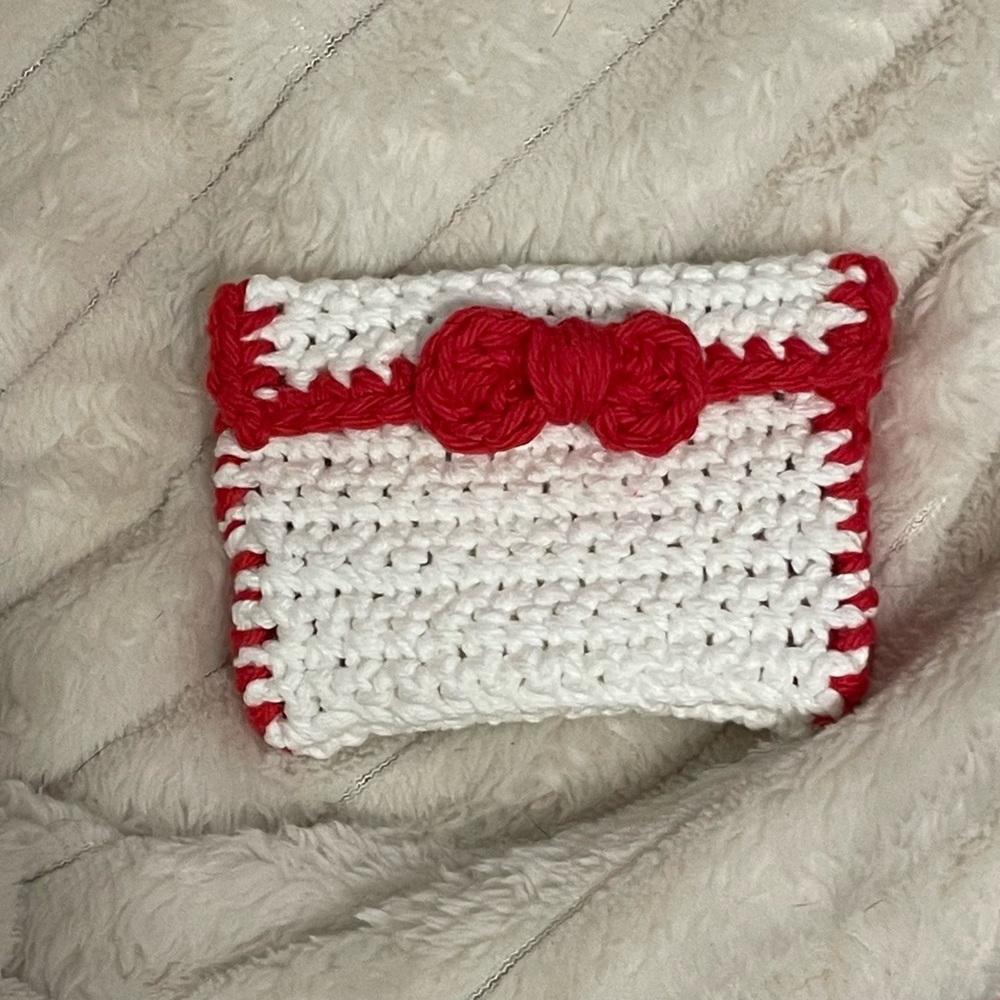 Hello kitty cardholder :)